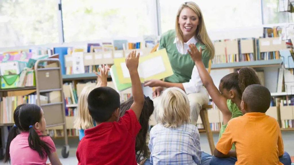 Leer cuentos a tu hijo desarrolla sus habilidades cognitivas