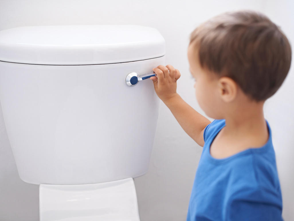 Pasos para lograr que tu niño vaya al baño