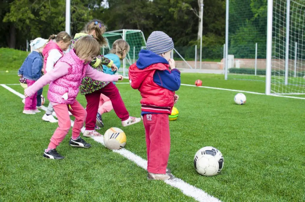 Las actividades físicas ayudan a mejorar el rendimiento escolar