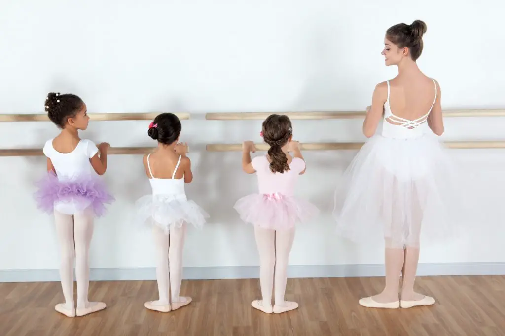 razones por las que el ballet es una excelente actividad para los niños 
