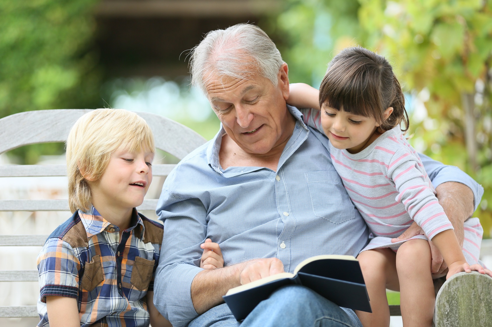 cosas por la que los abuelos son esenciales para los niños