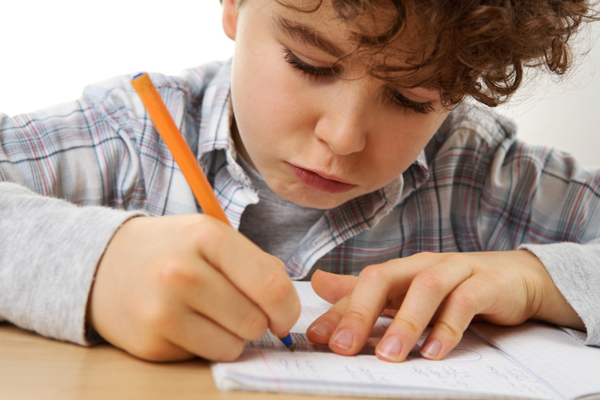 consejos para que tu niño haga su tarea sin estrés