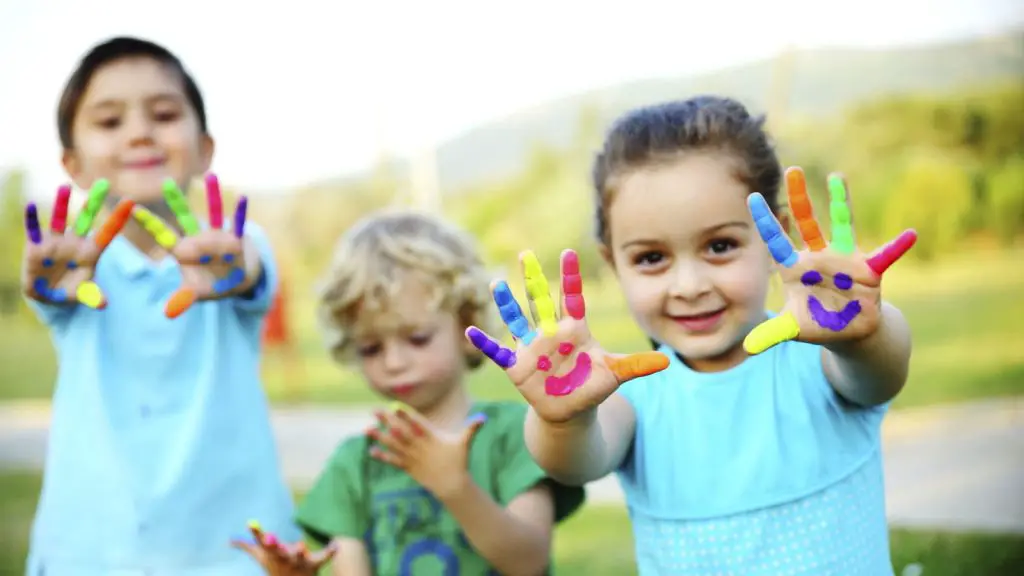 claves para criar niños más felices