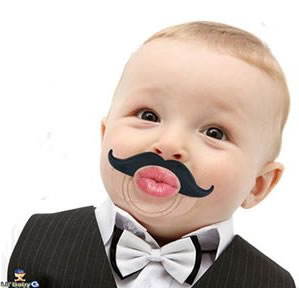 ¡No solo es un galán sino que siempre te dará un besito!