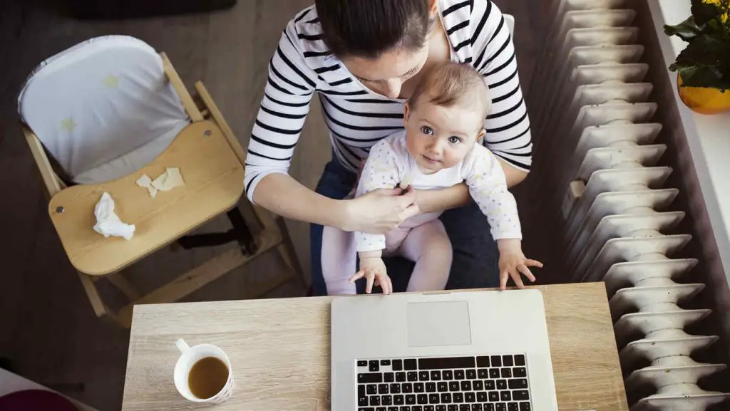 situaciones que solo entienden las mujeres que son mamás y trabajadoras