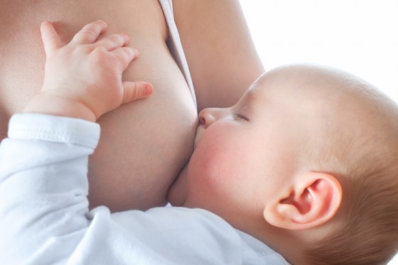 recién nacidos Bebé amamantando