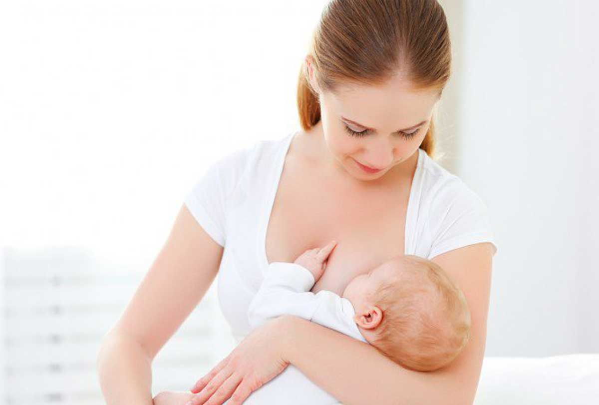 amamantando a bebe amamantando a bebé