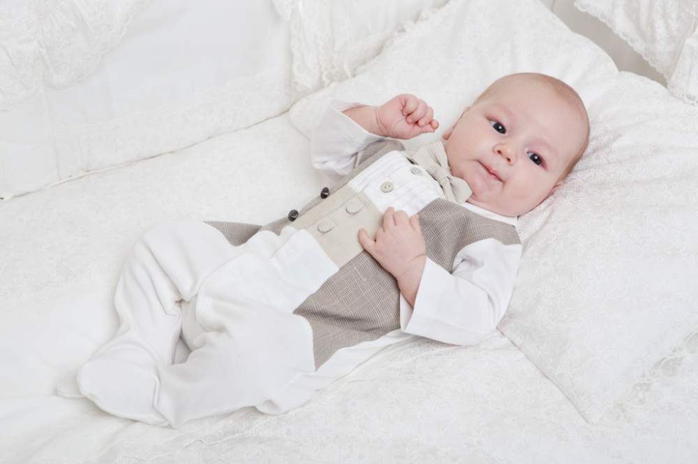 ropa de bautizo para niños bebe con traje de bautizo