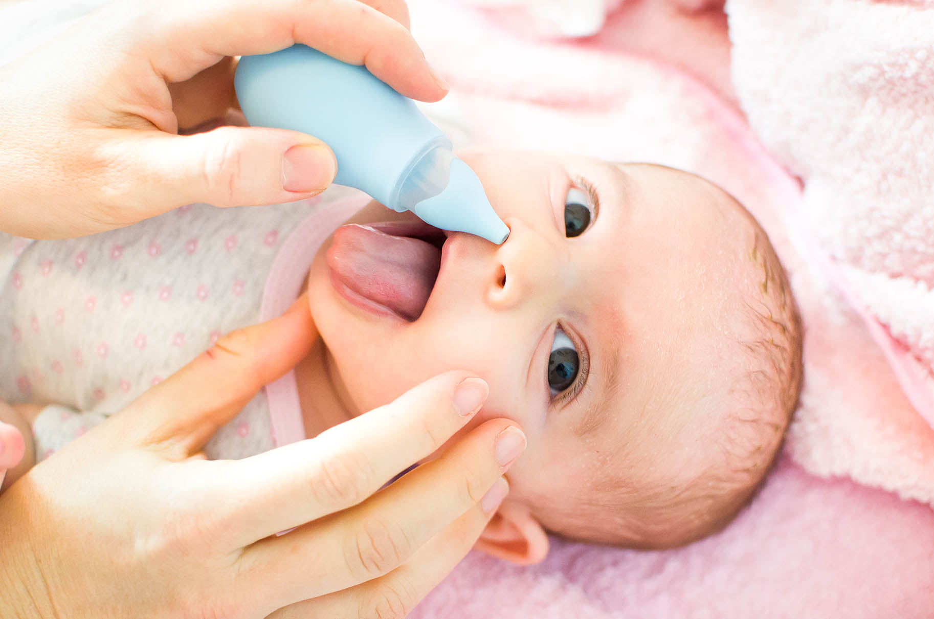 como sacarle las flemas a un bebe