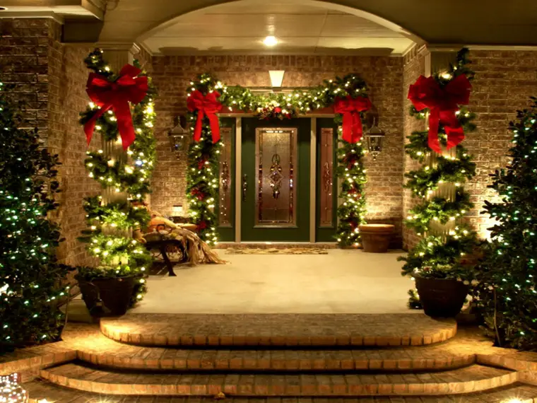 decoración guirnalda para puertas navidad