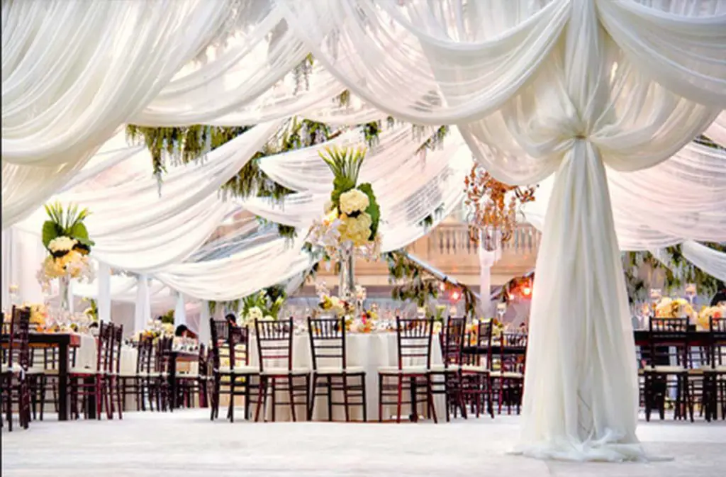 decoración con telas para casamiento