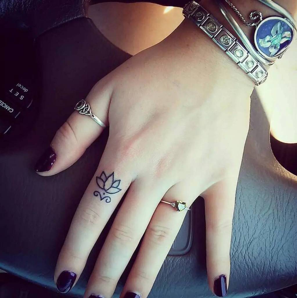 tatuajes para mujeres pequenos