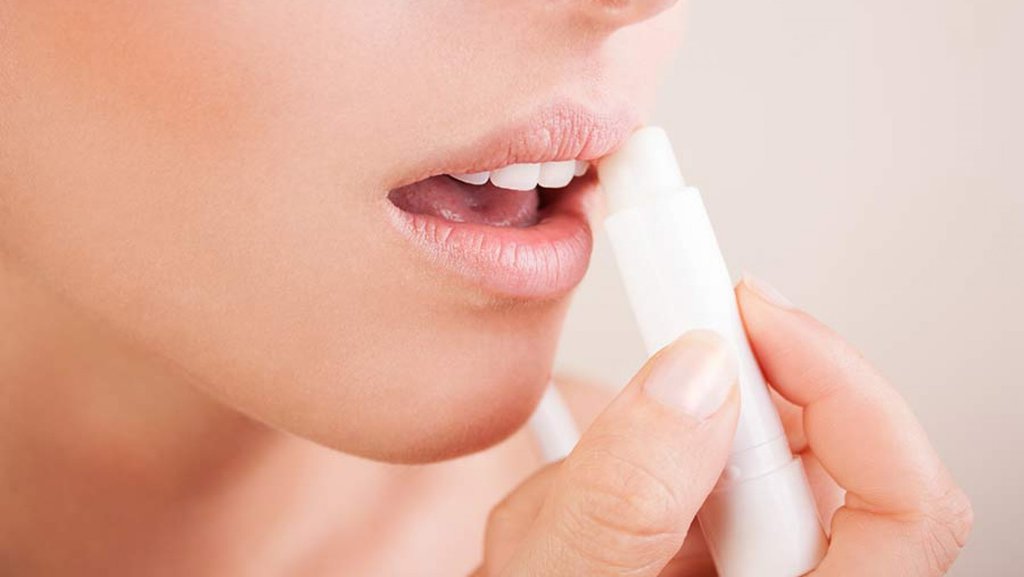 como maquillarse los labios bálsamo como maquillarse los labios balsamo