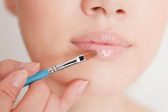 como maquillarse los labios brillo como maquillarse los labios brillo