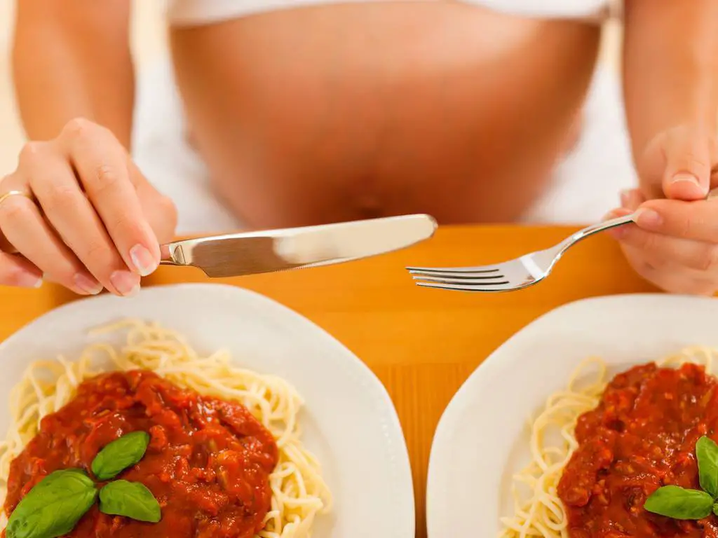 que no debe hacer una embarazada en los primeros meses comer por dos que no debe hacer una embarazada en los primeros meses comer por dos