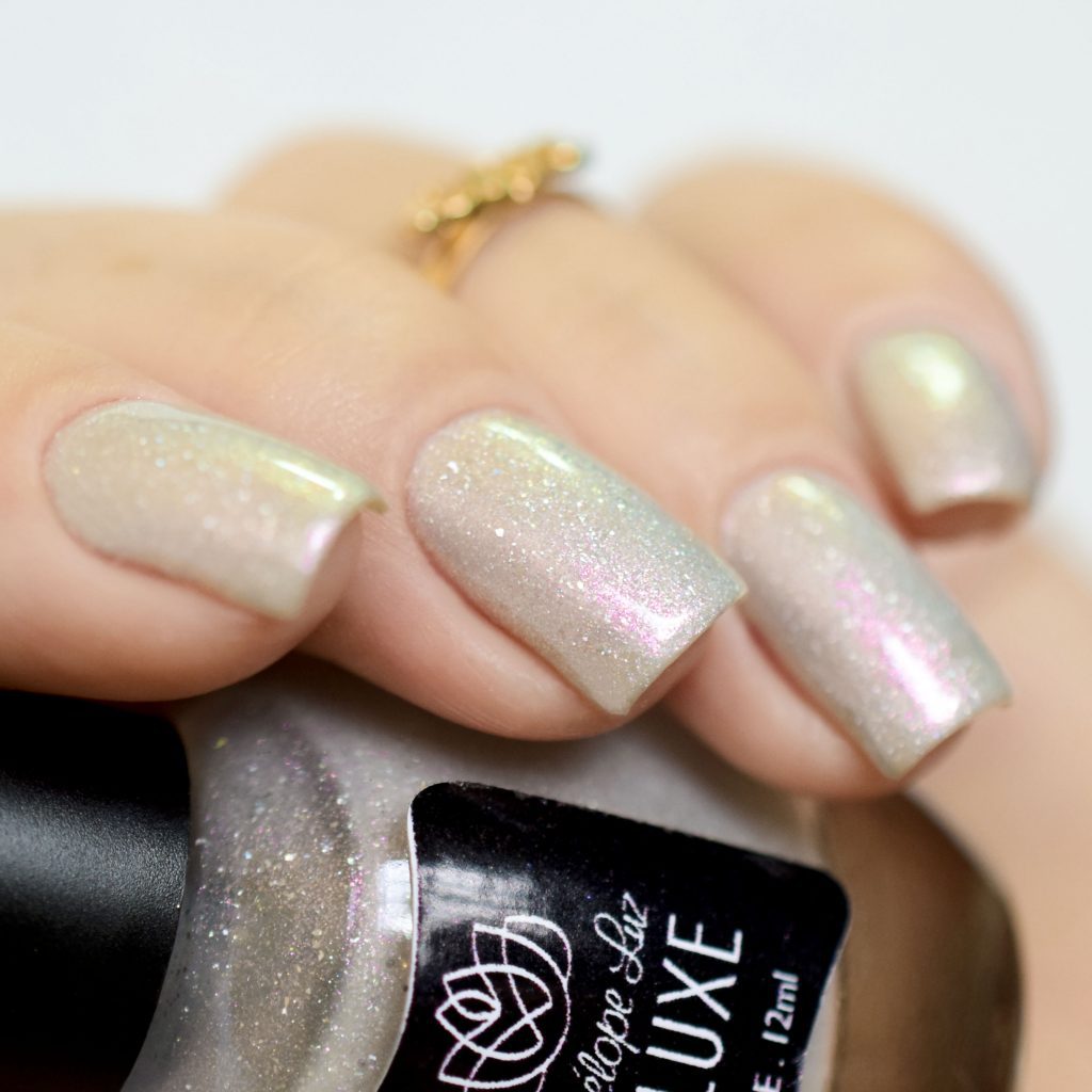 esmalte de unas shimmer