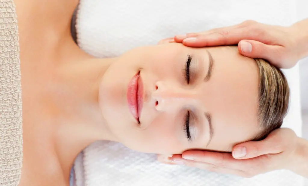 remedios caseros para el dolor de cabeza masajes