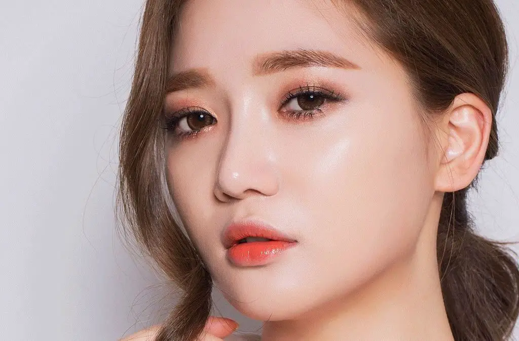 El rostro en el maquillaje coreano El rostro en el maquillaje coreano
