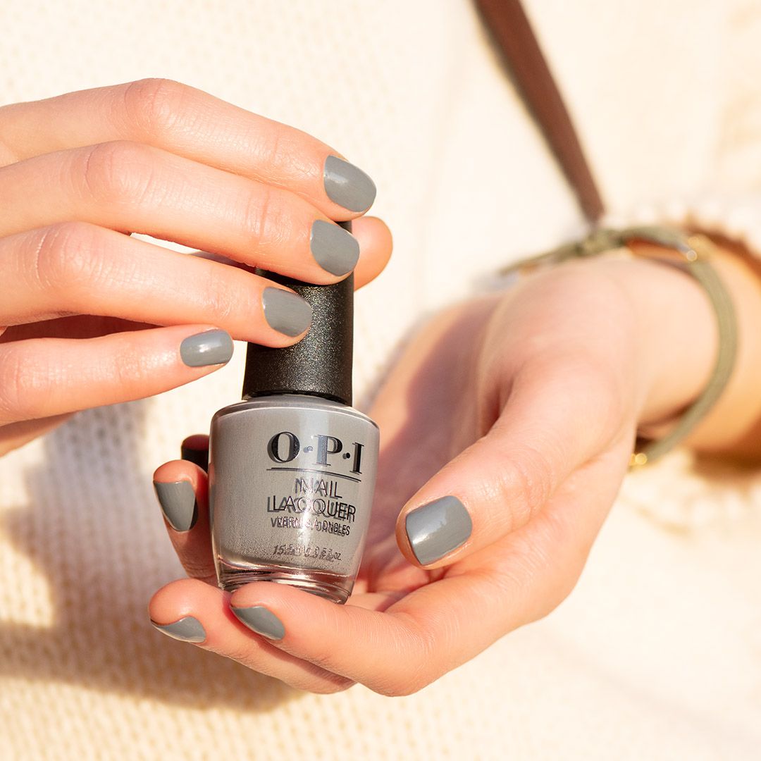 colores de unas gris pantone