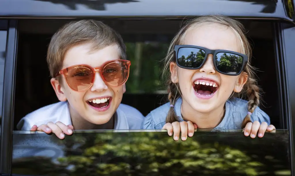 juegos para niños en el auto