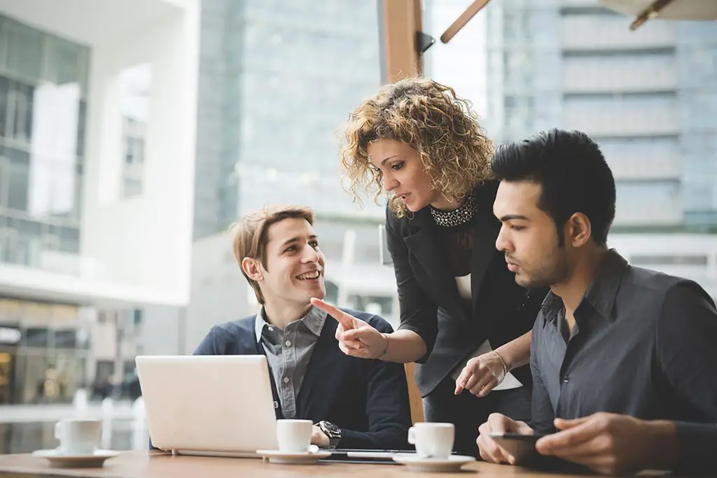 Como vestir para la oficina Como vestir para la oficina