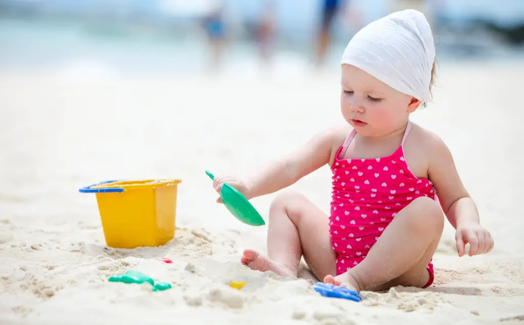 juegos para bebes de un ano en la playa juegos para bebes de un ano en la playa