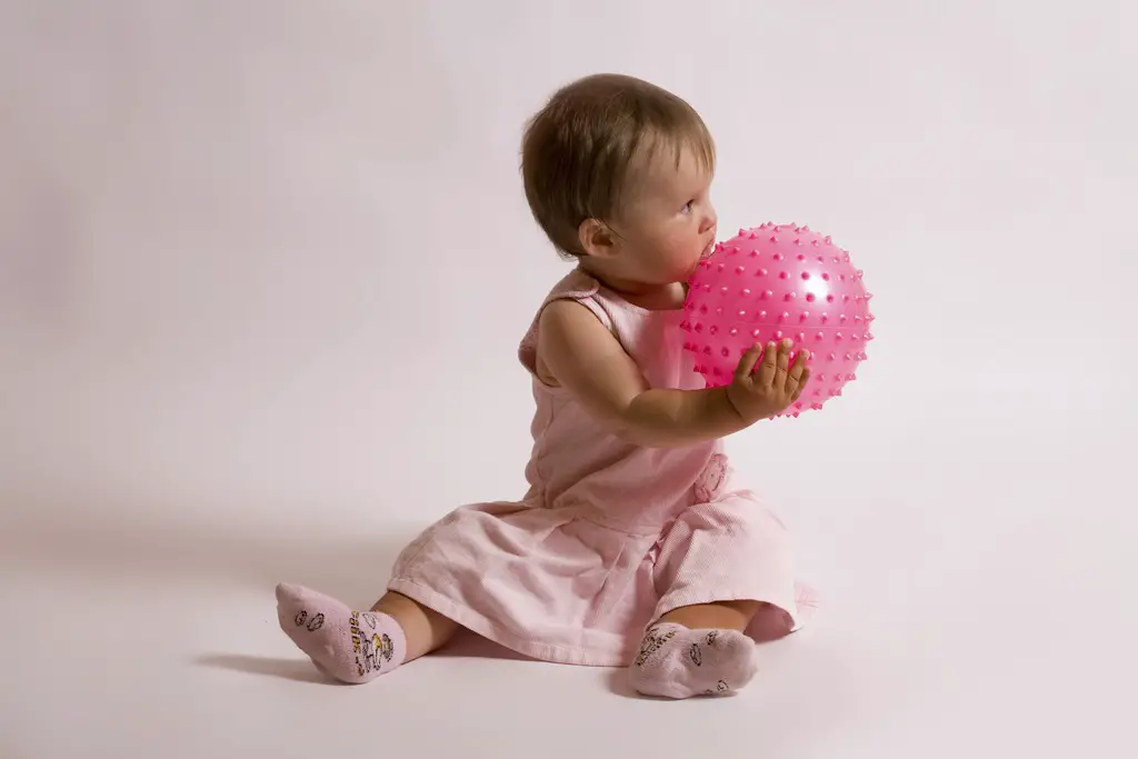 juegos para bebes de un ano pelota va pelota viene juegos para bebes de un ano pelota va pelota viene