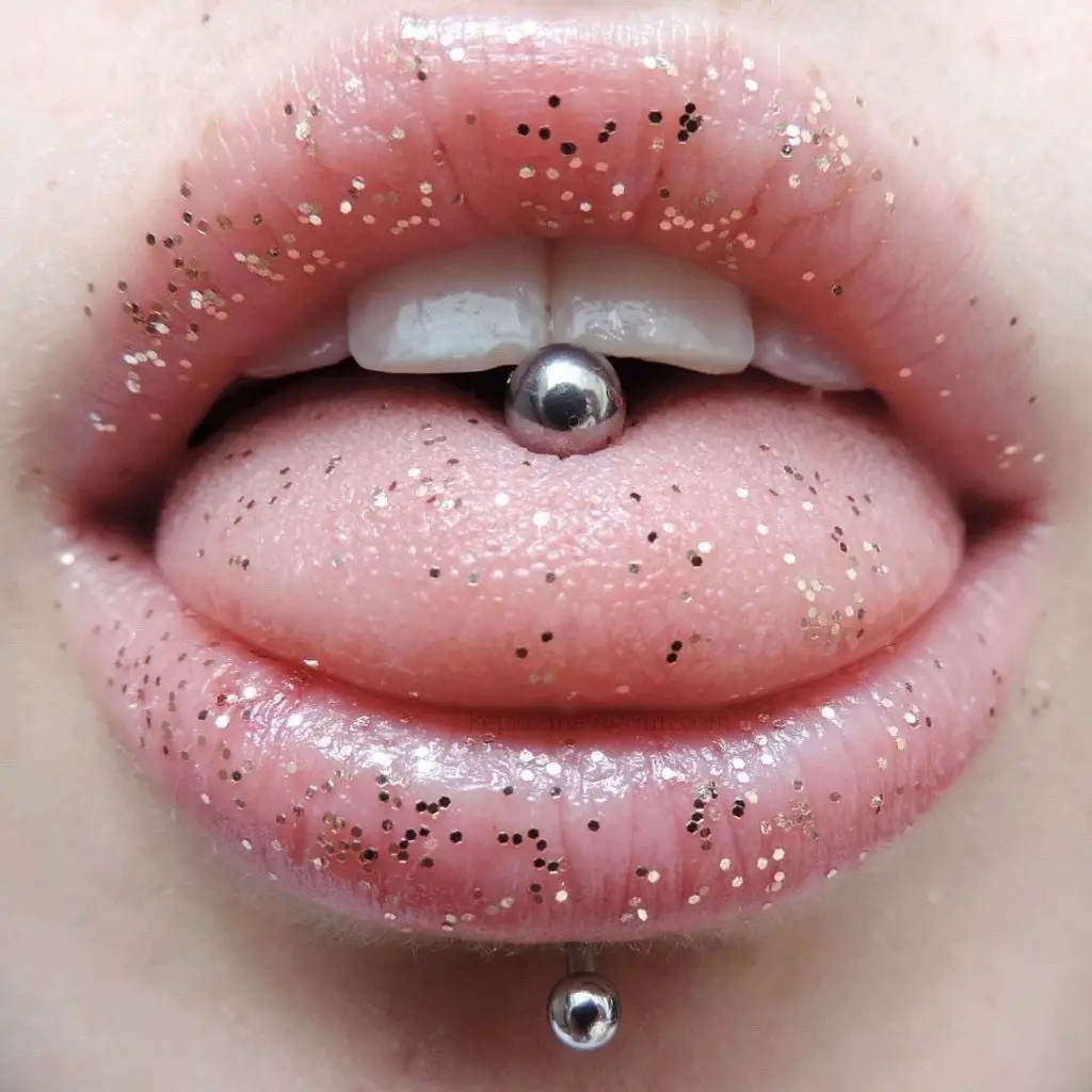 piercing lengua labios