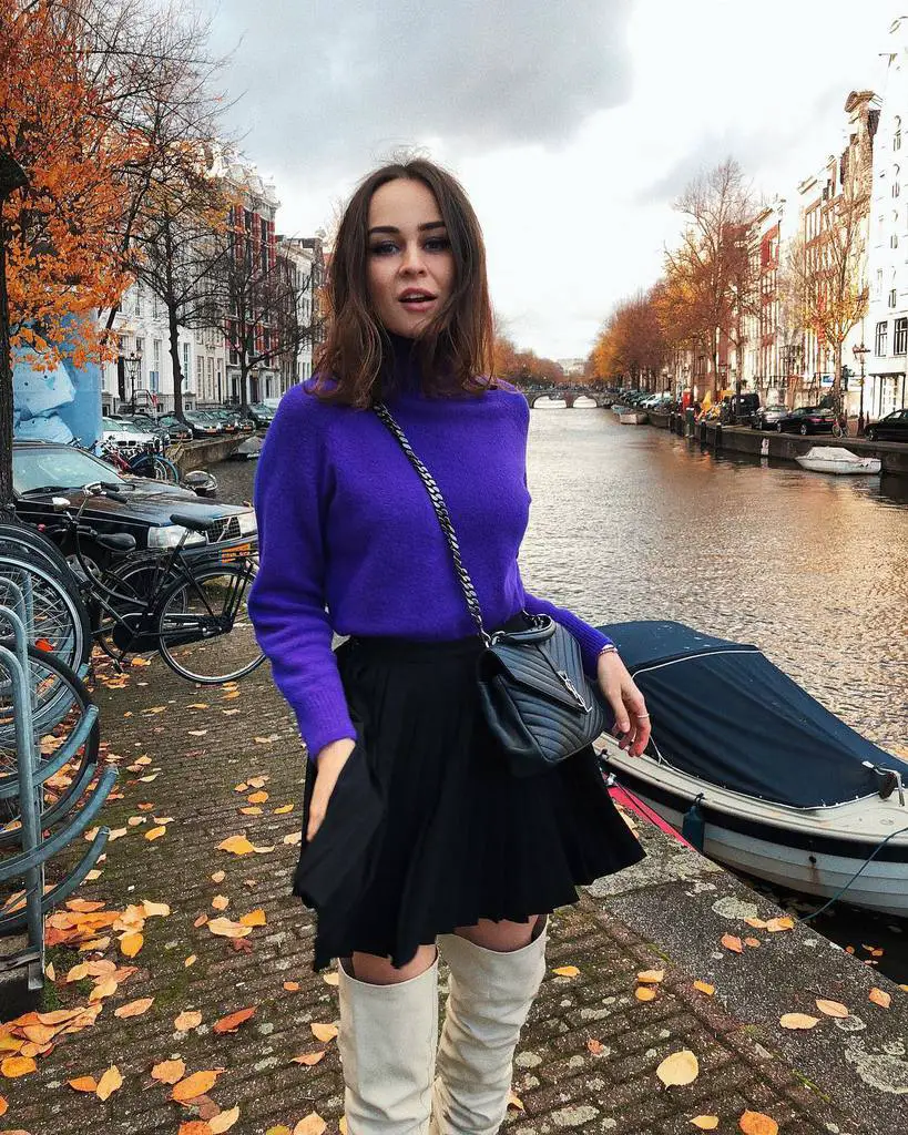 Outfits de faldas acampanada y con pliegues