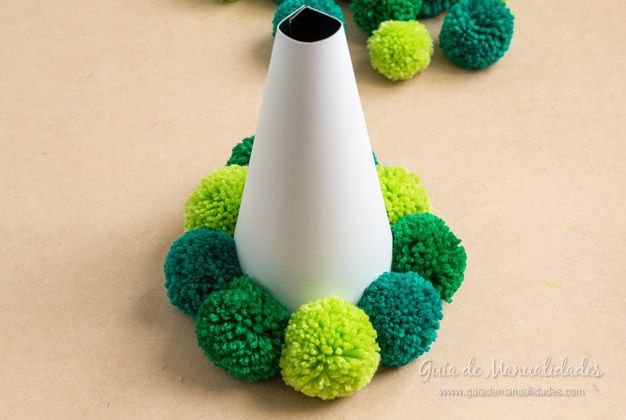árbol de navidad de pompones 1 árbol de navidad de pompones 1