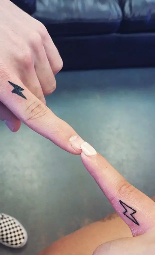 Tatuajes pequeños para parejas Tatuajes pequeños para parejas