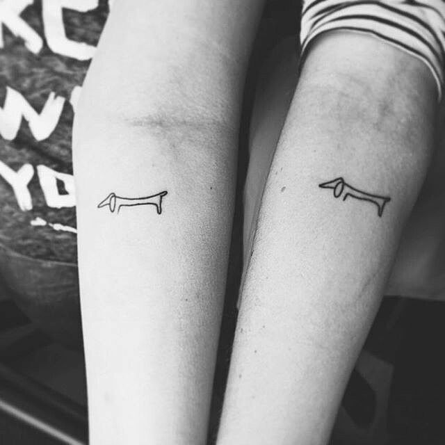 tatuajes pequeños para hermanas perro minimalista