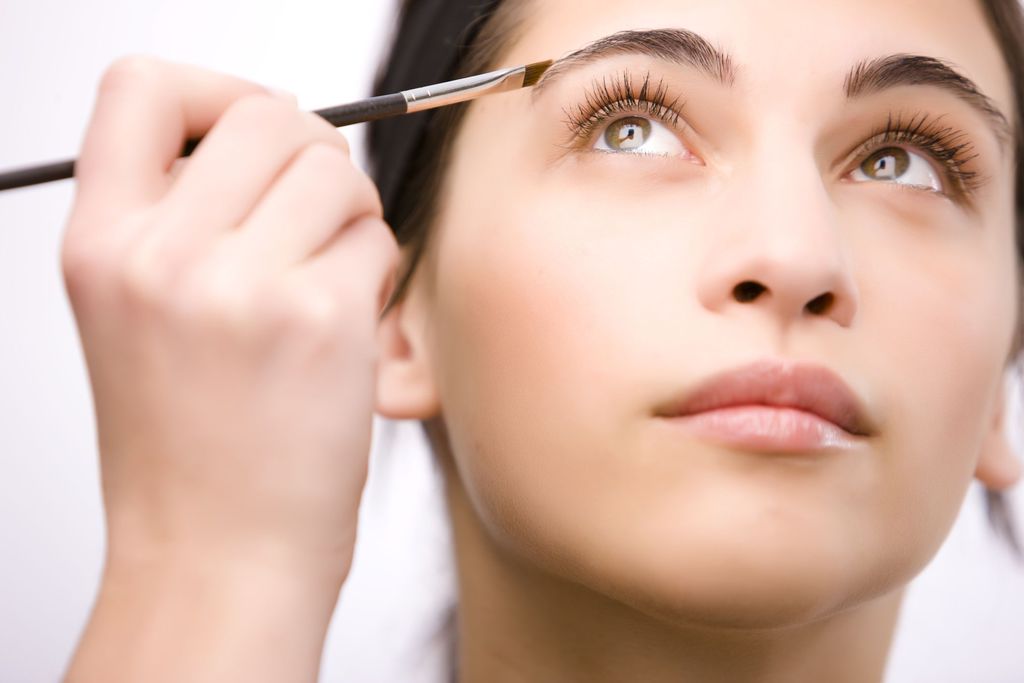 como delinear tus cejas segun rostro