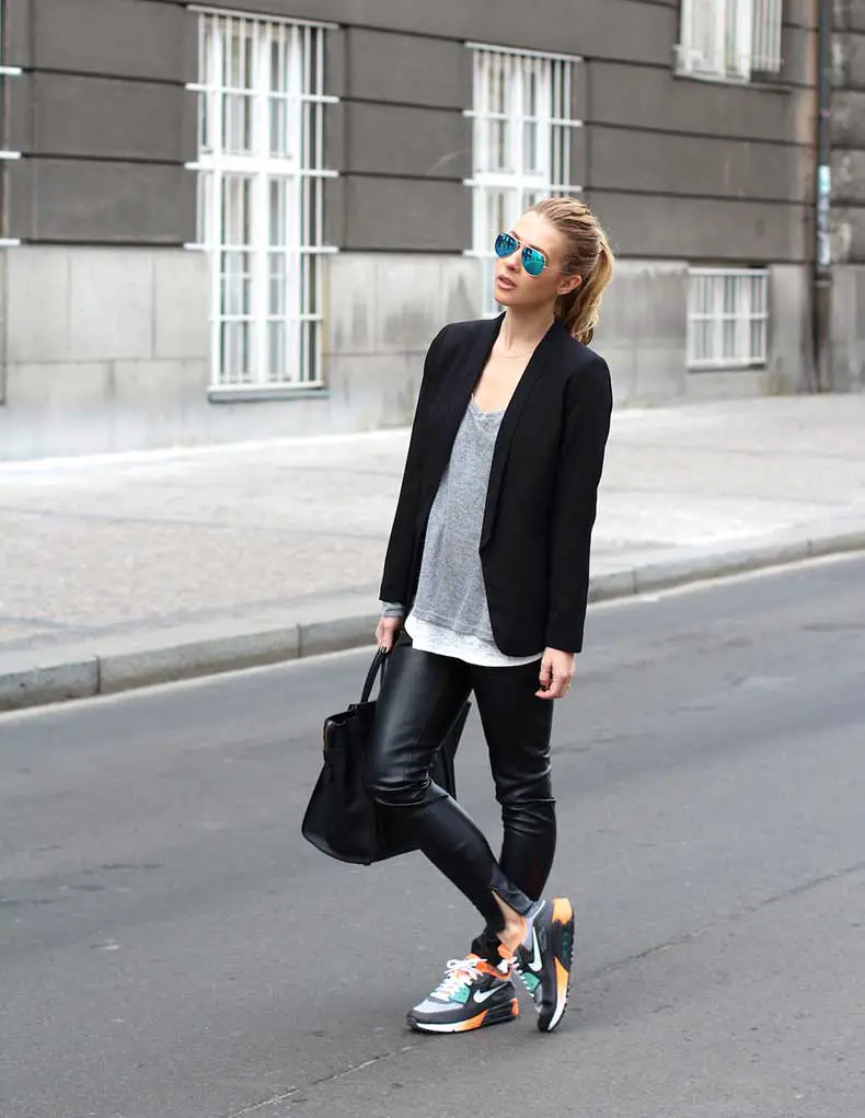 Outfit con blazer negro Outfit con blazer negro