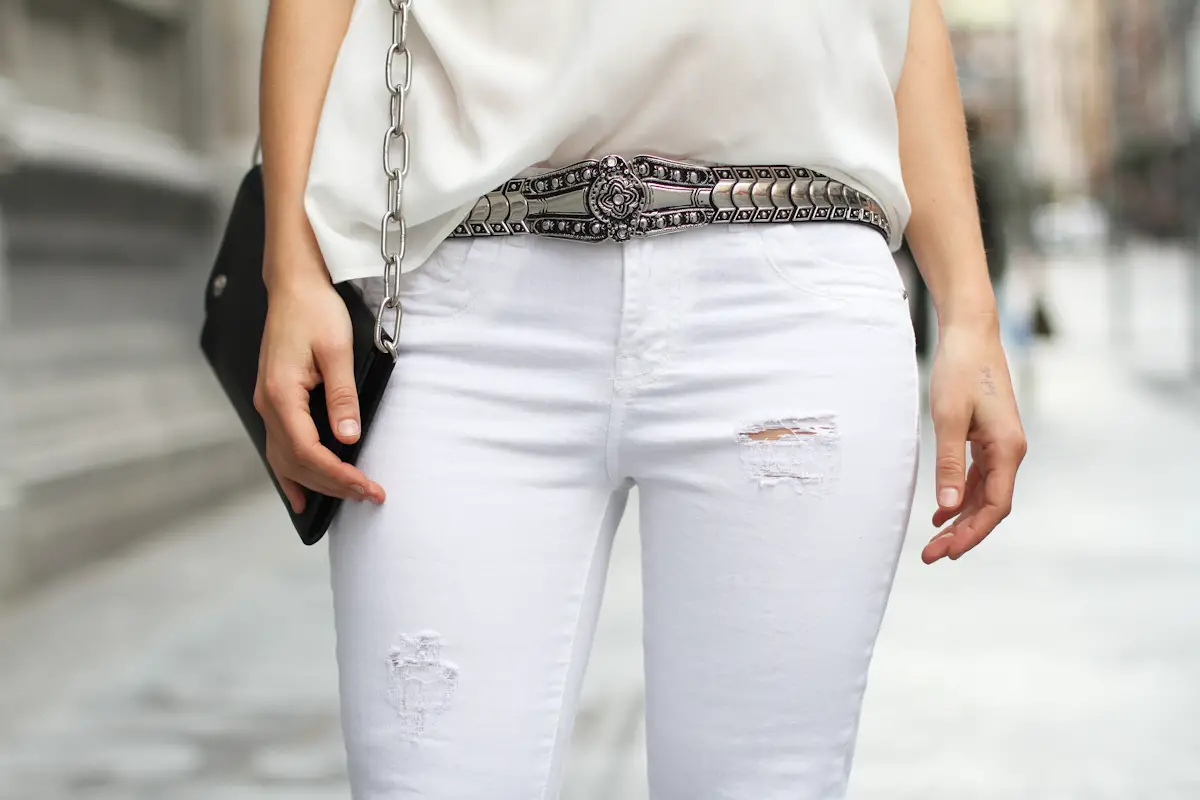Outfit pantalón blanco