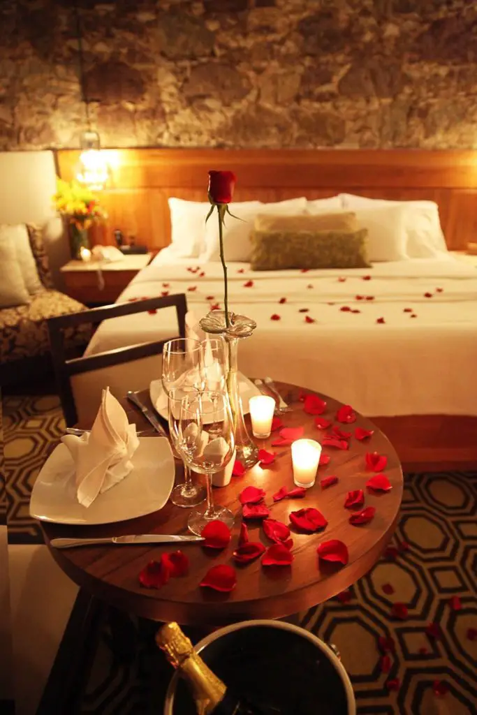 ideas para una noche romántica decorar habitacion