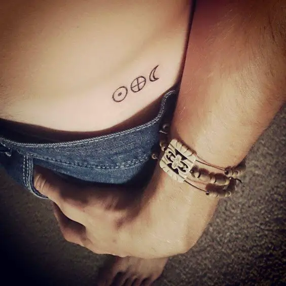 tatuaje en el abdomen para hombres tatuaje en el abdomen para hombres