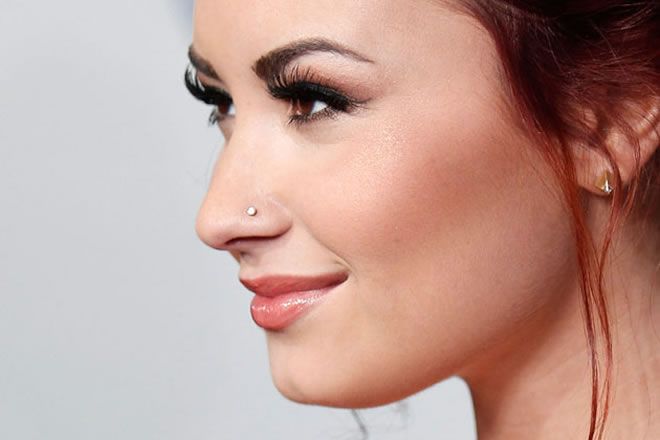 piercings en la nariz brillante piercing nariz brillante