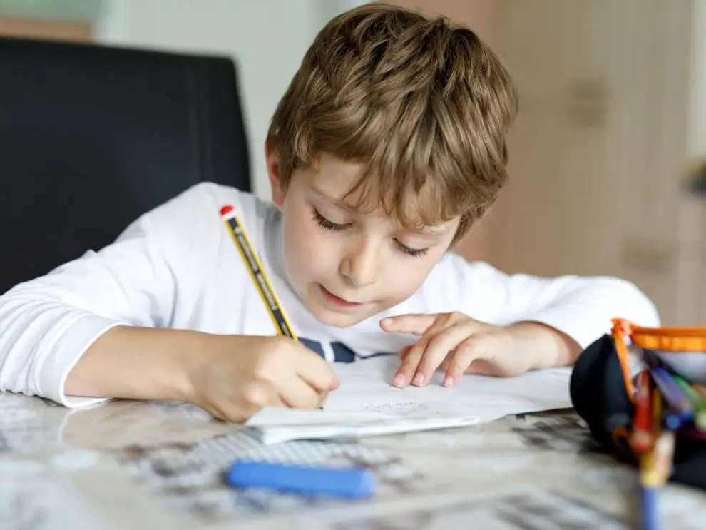 Juego de basta ¿Cómo se juega el tradicional juego de lápiz y papel?