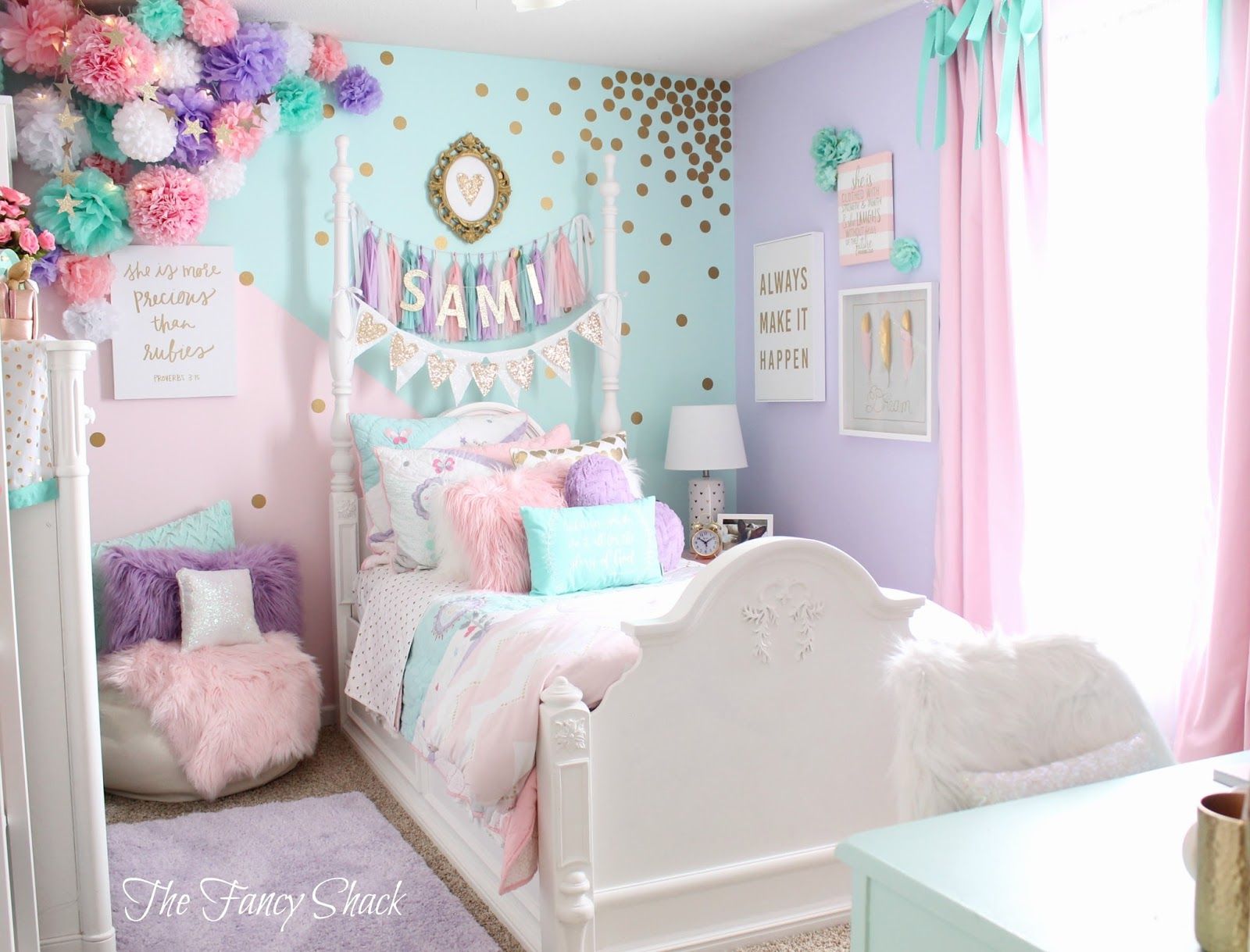 Decoración con flores de papel Decoración con flores de papel