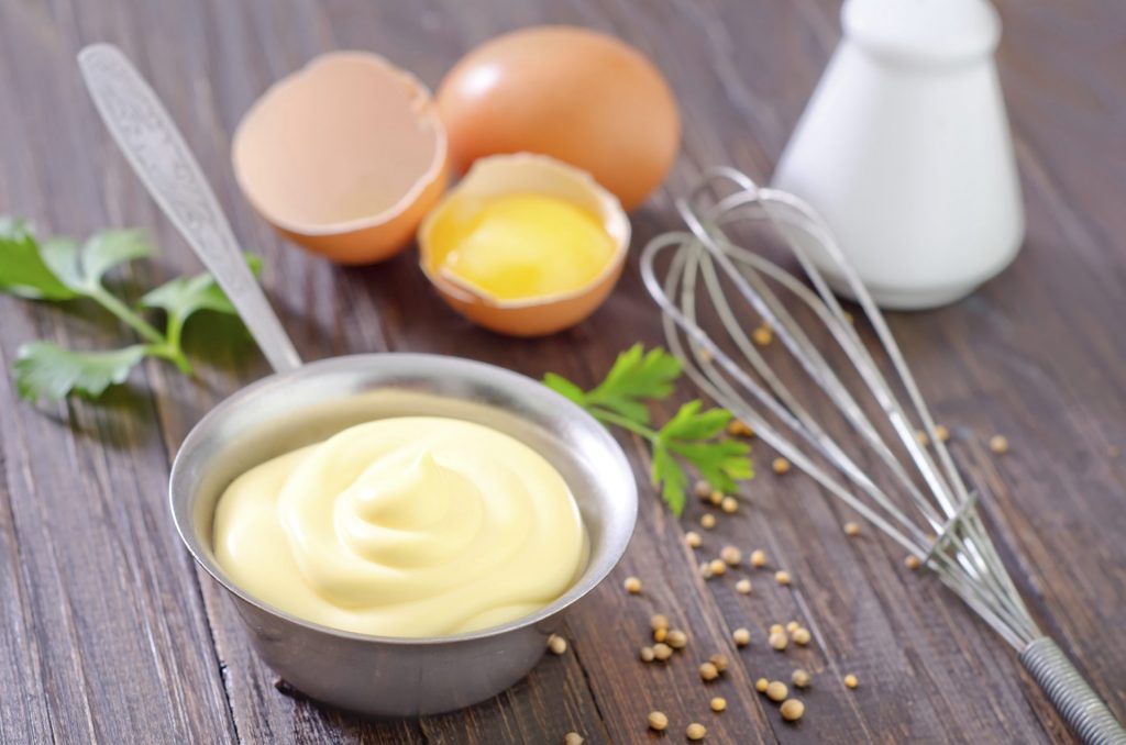 mascarillas de mayonesa para el cabello y clara de huevo