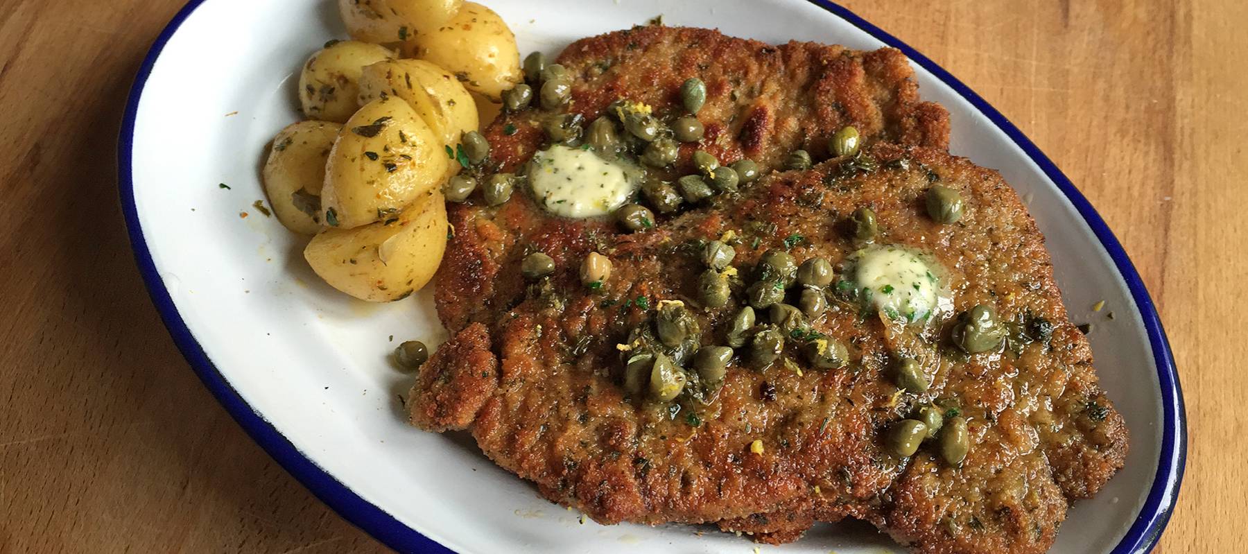 Pollo con limón y alcaparras frescas, exquisita receta con pollo Pollo con limón y alcaparras frescas, divina y tentadora