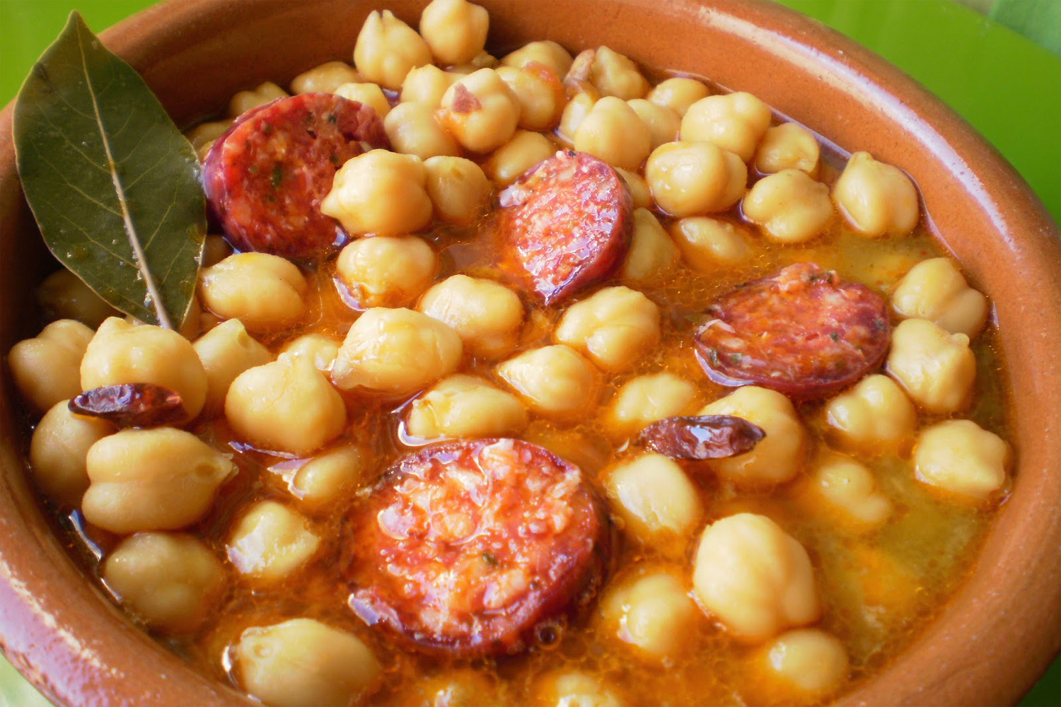 Recetas con garbanzos: +8 propuestas gastronómicas que puedes hacer tu