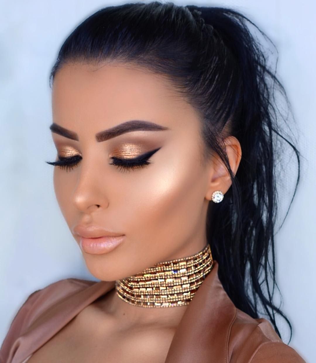 maquillaje de ojos para morenas iluminador