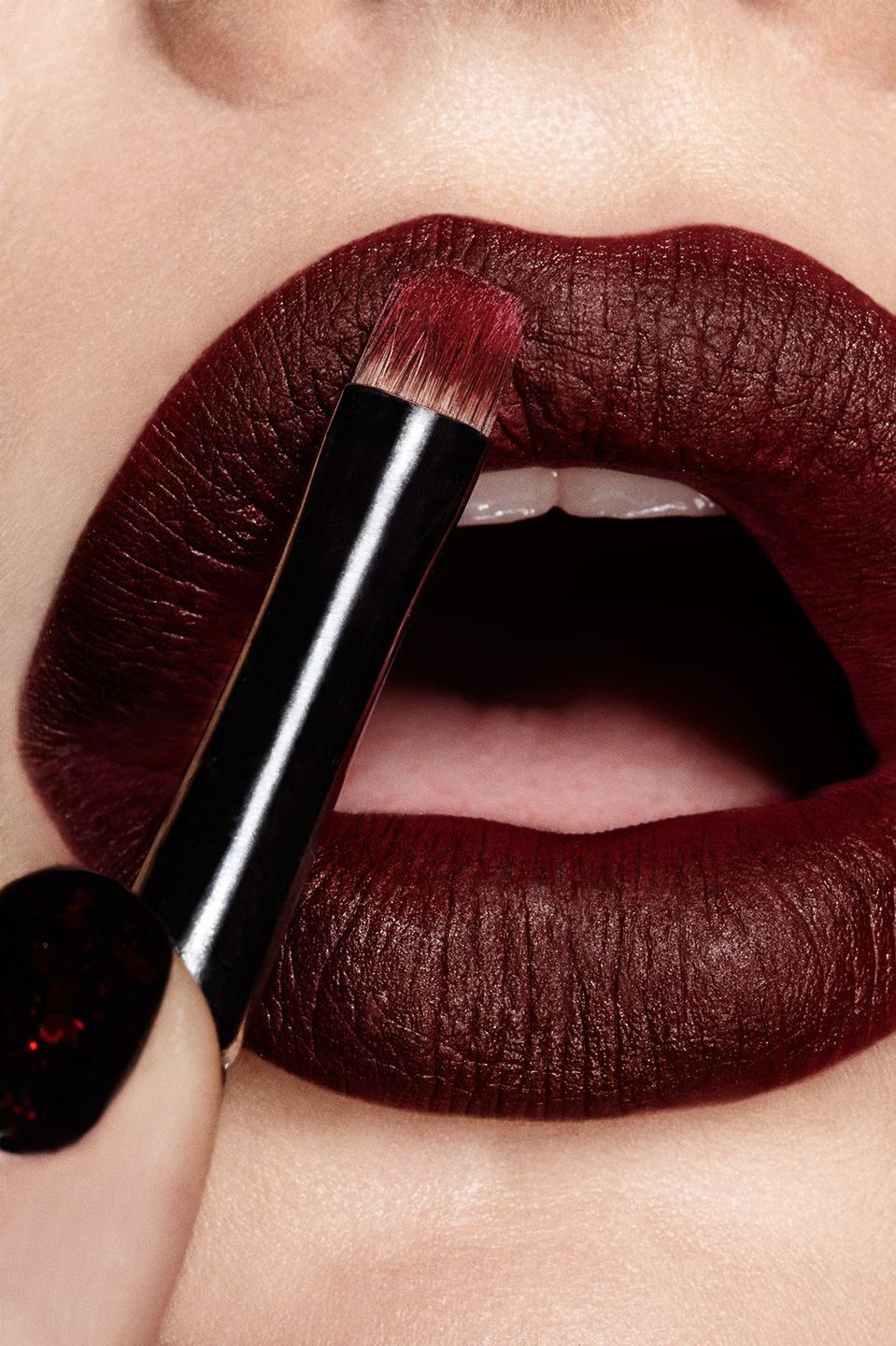 como maquillar los labios gordita