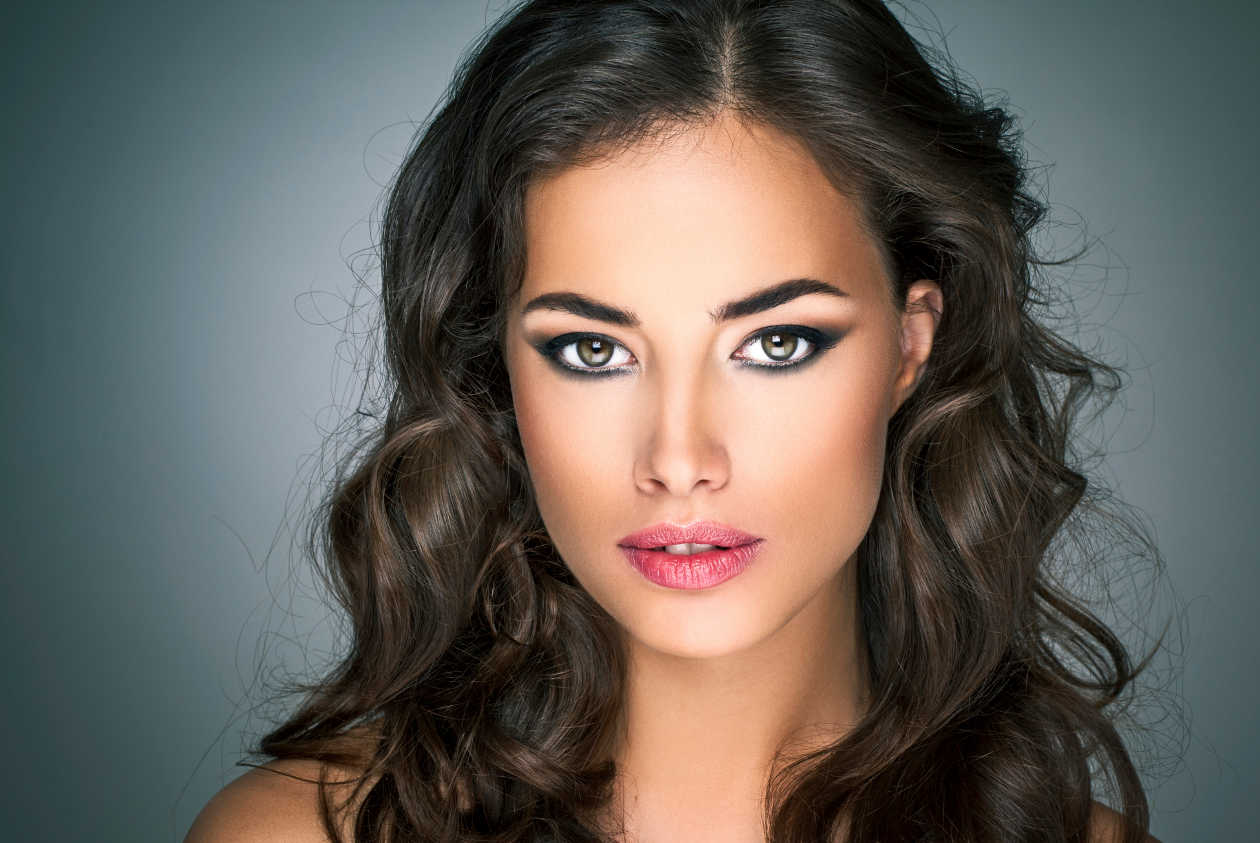 COMO MAQUILLAR LOS OJOS SALTONES 1