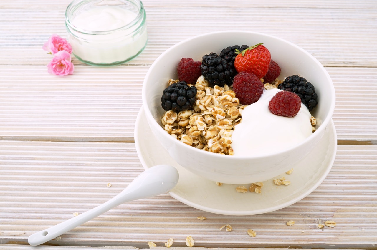 Recetas con avena Recetas con avena ideal para un desayuno rápido, puedes acompañarla con frutas variadas