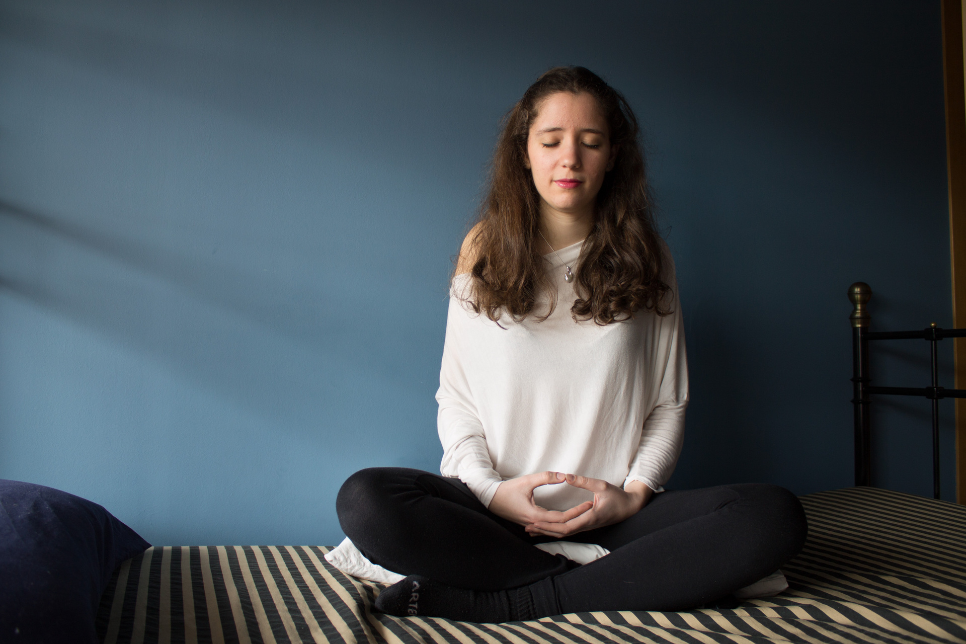 para que sirve la meditación reduce el dolor