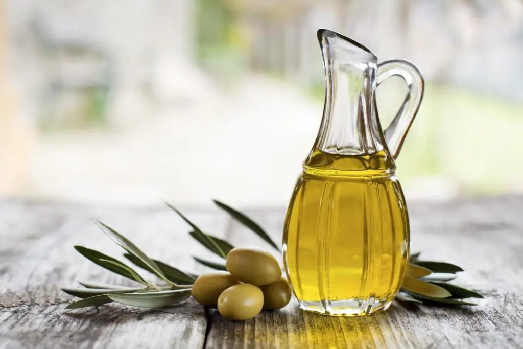 piel trigueña aceite de oliva