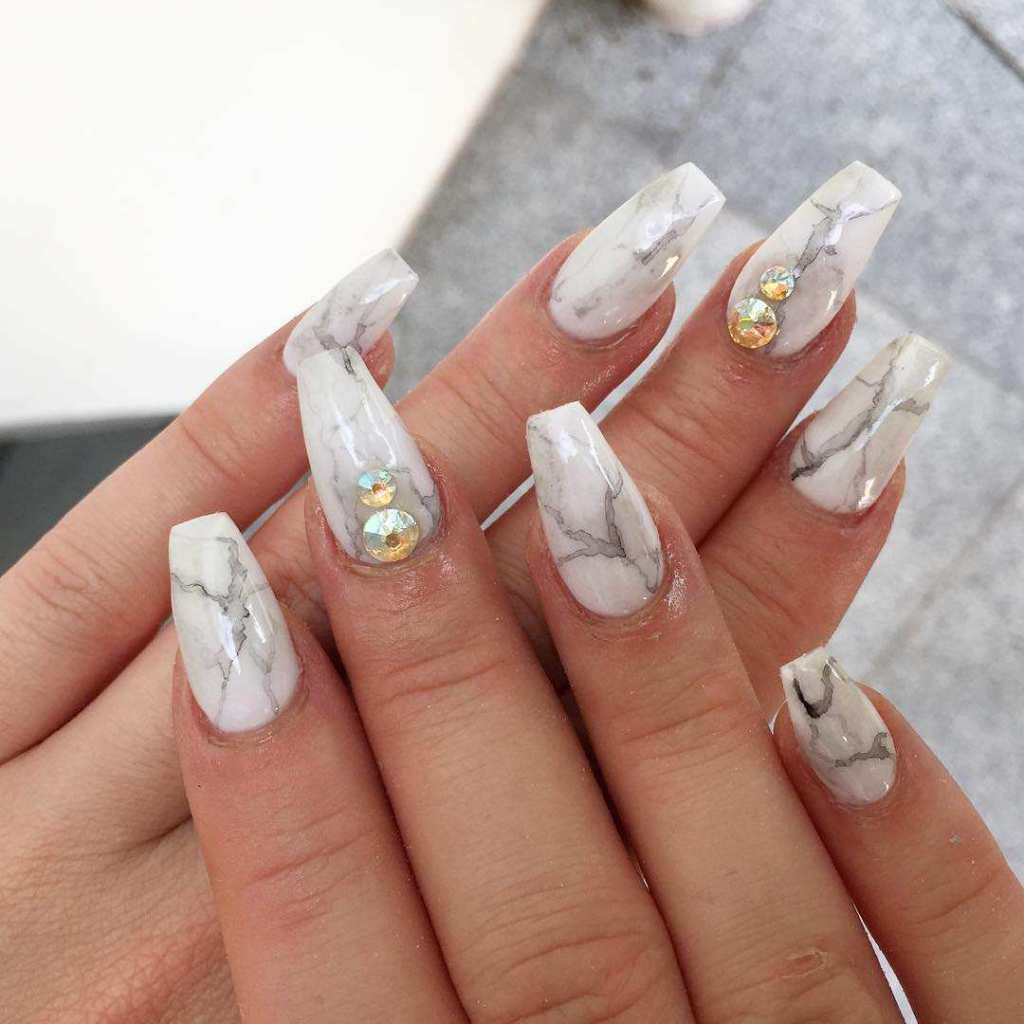 Uñas acrílicas decoradas Uñas acrílicas decoradas